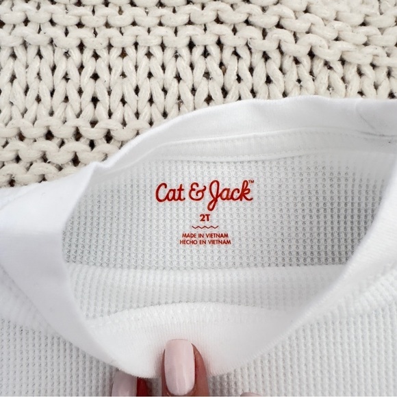 Cat & Jack Long Sleeve White Thermal Knit T-Shirt for Toddler 2T - Picture 3 of 4
